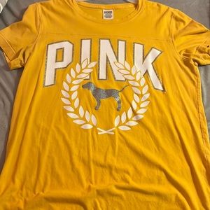 A Pink shirt size small